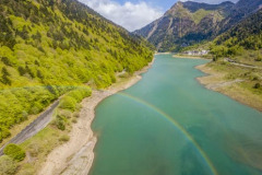 Lac de Fabrèges et de la hêtraie sapinière le printemps (vue aérienne)//Lac de Fabrèges and the fir beech forest in spring (aerial view)