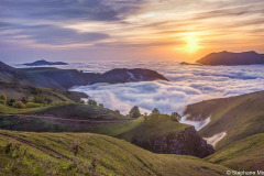 Levver de soleil er mer de nuages vue de l'Artzamendi//Sunrise and sea of clouds seen from Artzamendi