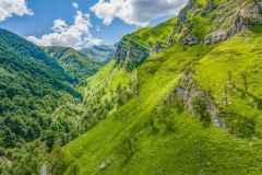 Les rochers d'Odihandia et du bois de Beltzurti (vue aérienne)//Odihandia Rocks and Beltzurti Wood (aerial view)