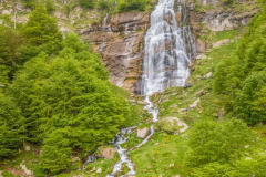 la cascade de Pista au Pays Basque (vue aérienne)//the Pista waterfall in the Basque Country (aerial view)
